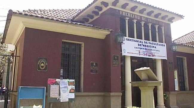 Facultades de Medicina de Bolivia piden cuarentena total de 14 días