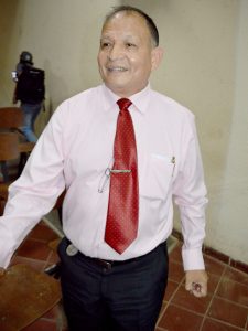 Roger Guzmán termina su gestión como presidente de la Corte Electoral.