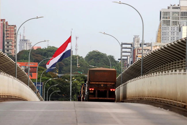 Paraguay suspende clases presenciales hasta diciembre.