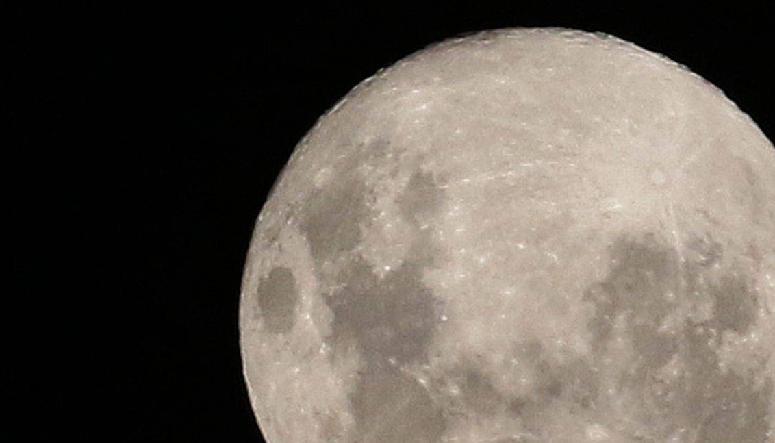 ¿Minería espacial? NASA pagará a empresas privadas por muestras de suelo lunar