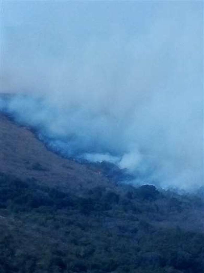 Incendio de 5 kilómetros aumenta las amenazas en los Valles