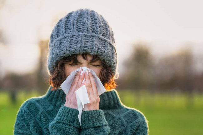 Coronavirus: estudio sugiere que “el resfriado común puede desalojar a la covid-19 de tu organismo”