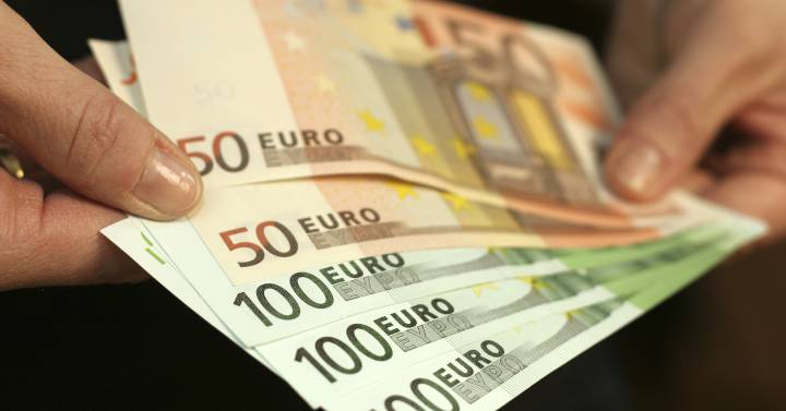 El número de billetes se ha triplicado desde la puesta en marcha del euro |  Economía | Cinco Días