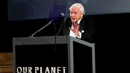 El naturalista británico David Attenborough pronuncia un discurso durante el estreno mundial de "Nuestro planeta" de Netflix en el Museo de Historia Natural de Londres, Gran Bretaña, el 4 de abril de 2019. (REUTERS / John Sibley)