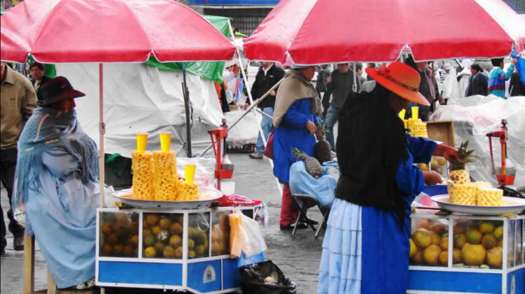 Estudio determina que el comercio informal en La Paz deriva del modelo económico | ANF - Agencia de Noticias Fides